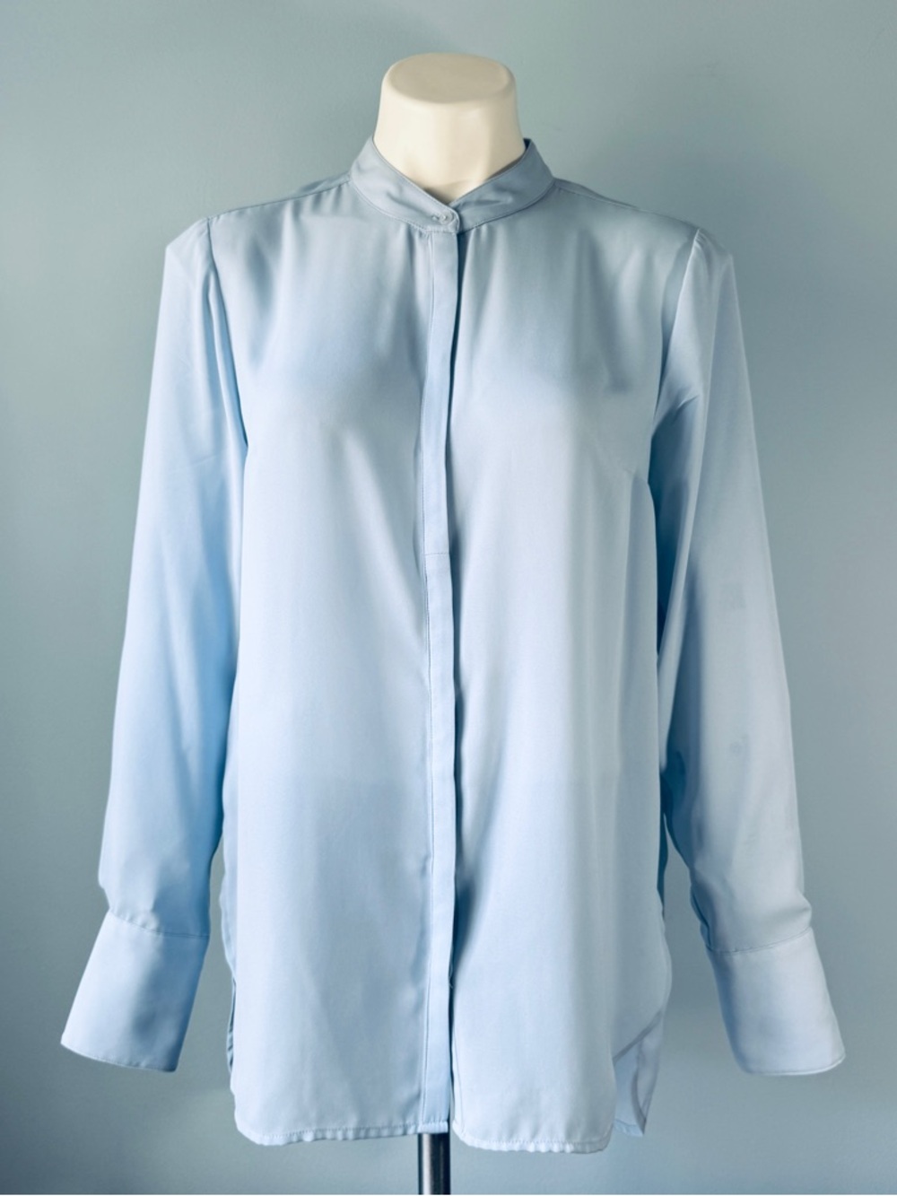 Women’s Guess Long Sleeve Shirt/Blouse